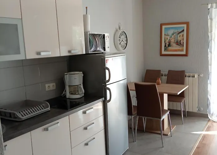 Sven-marino Apartman Poreč
